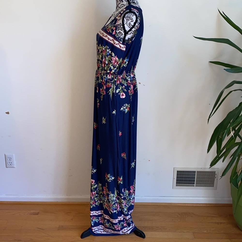 White Birch Sleeveless Floral Print Maxi Dress Size Medium - Picture 8 of 14